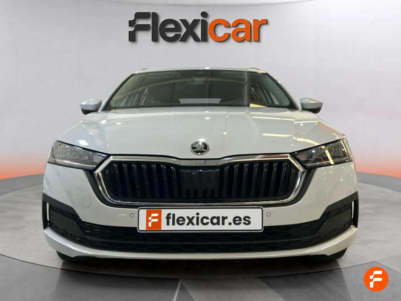 skoda octavia 2023 / foto grande (2)