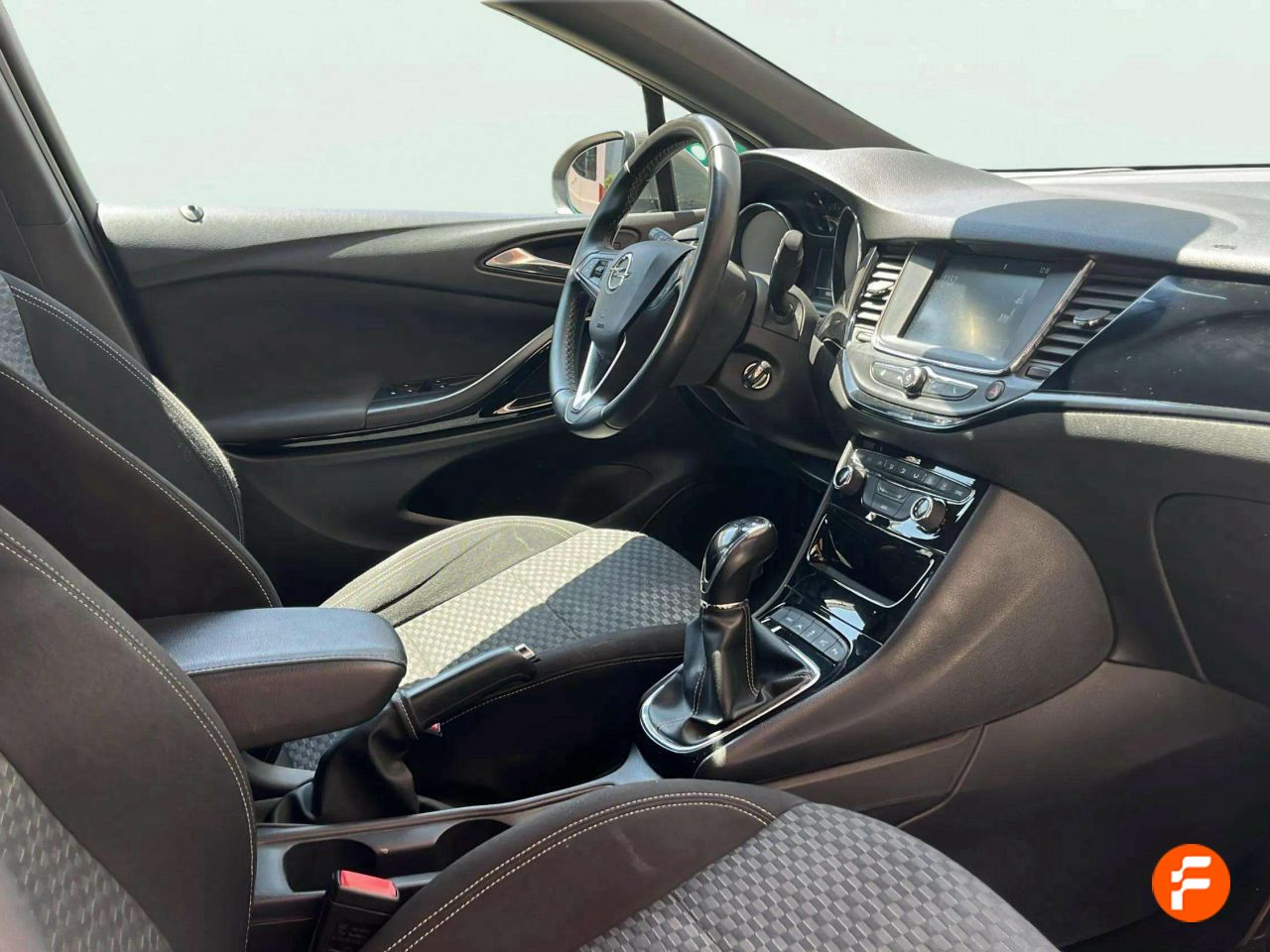 opel astra 2018 / foto grande (2)