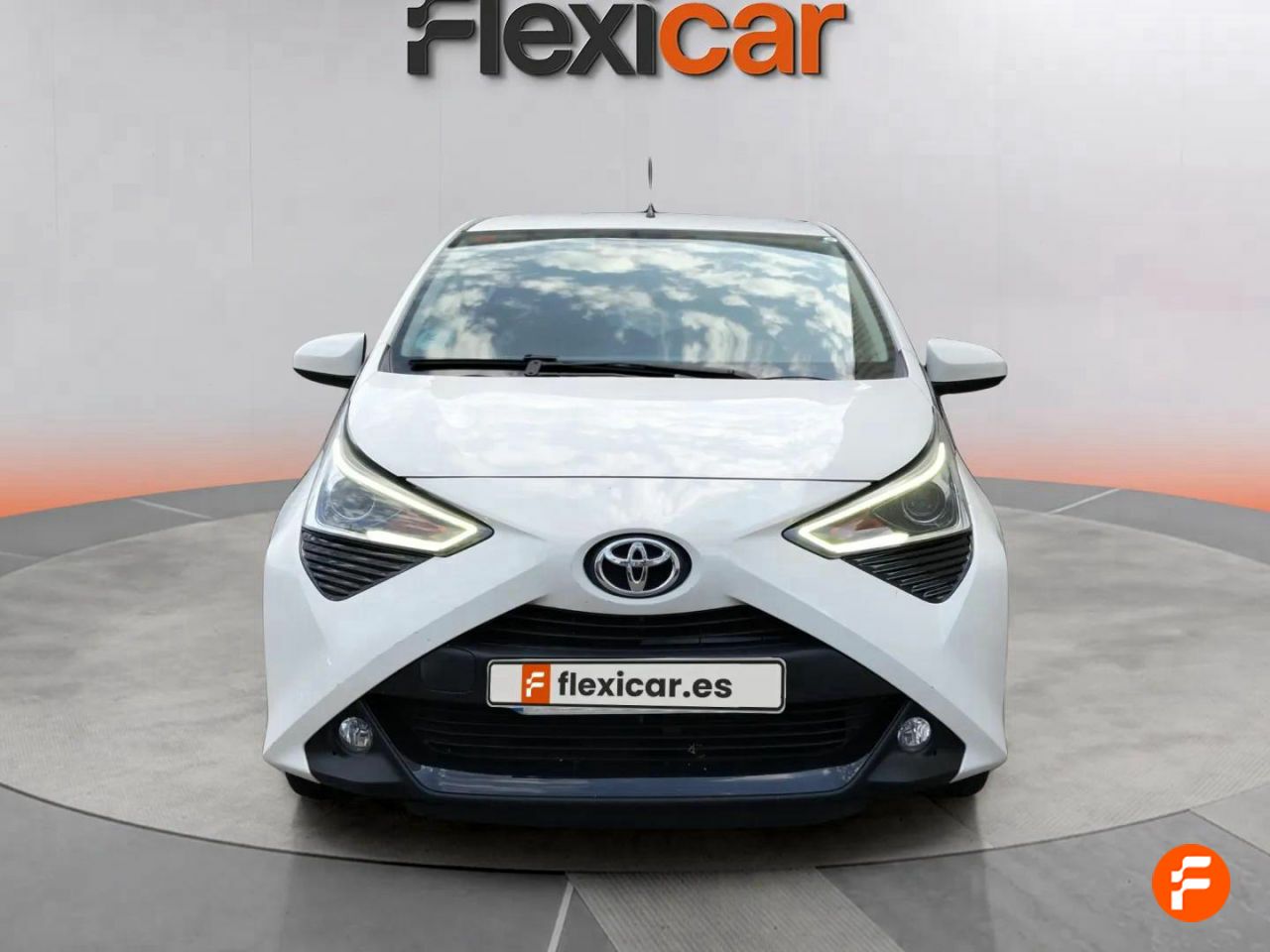 toyota aygo 2019 / foto grande (2)