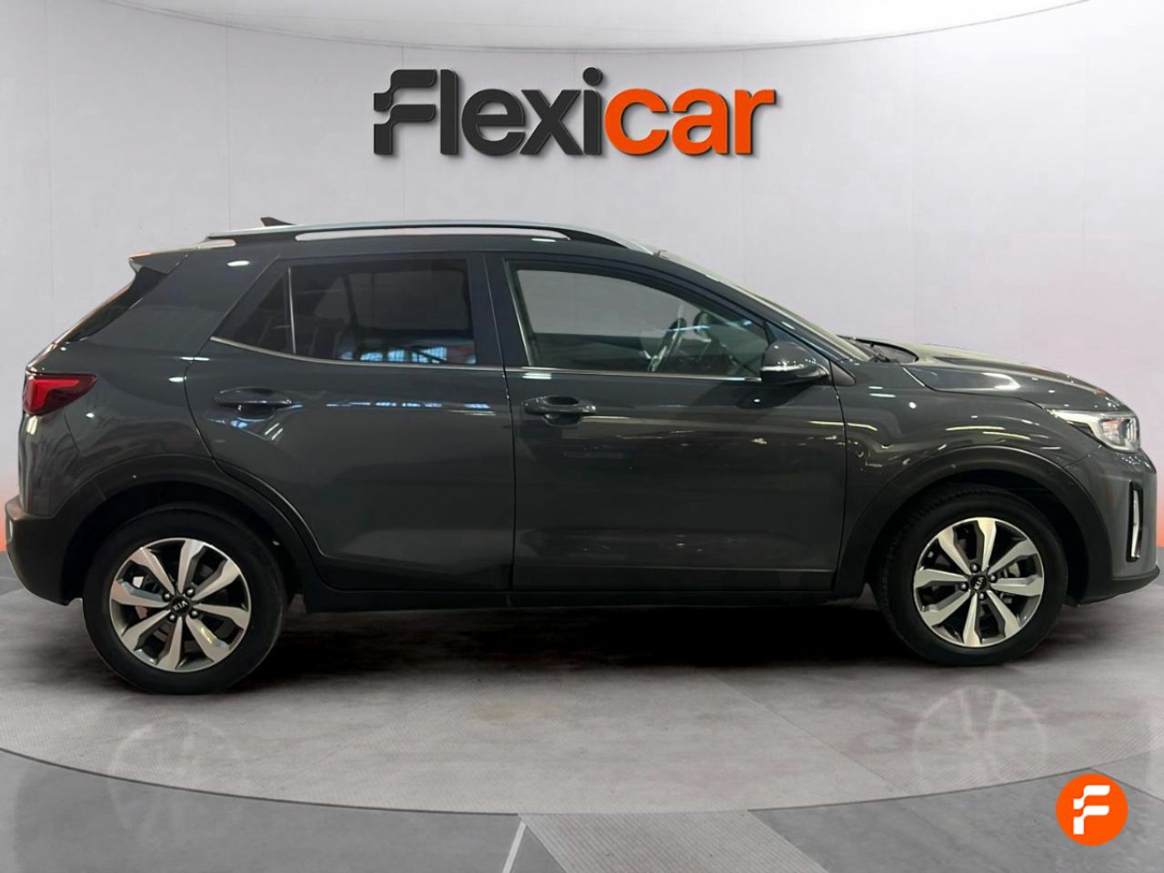 kia stonic 2021 / foto grande (3)