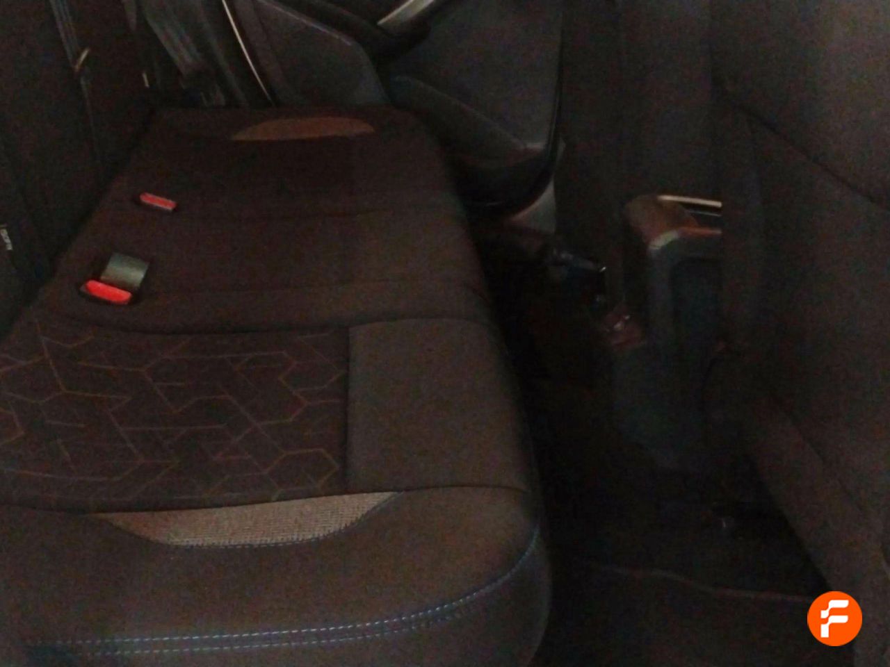 peugeot 2008 2019 / foto grande (3)