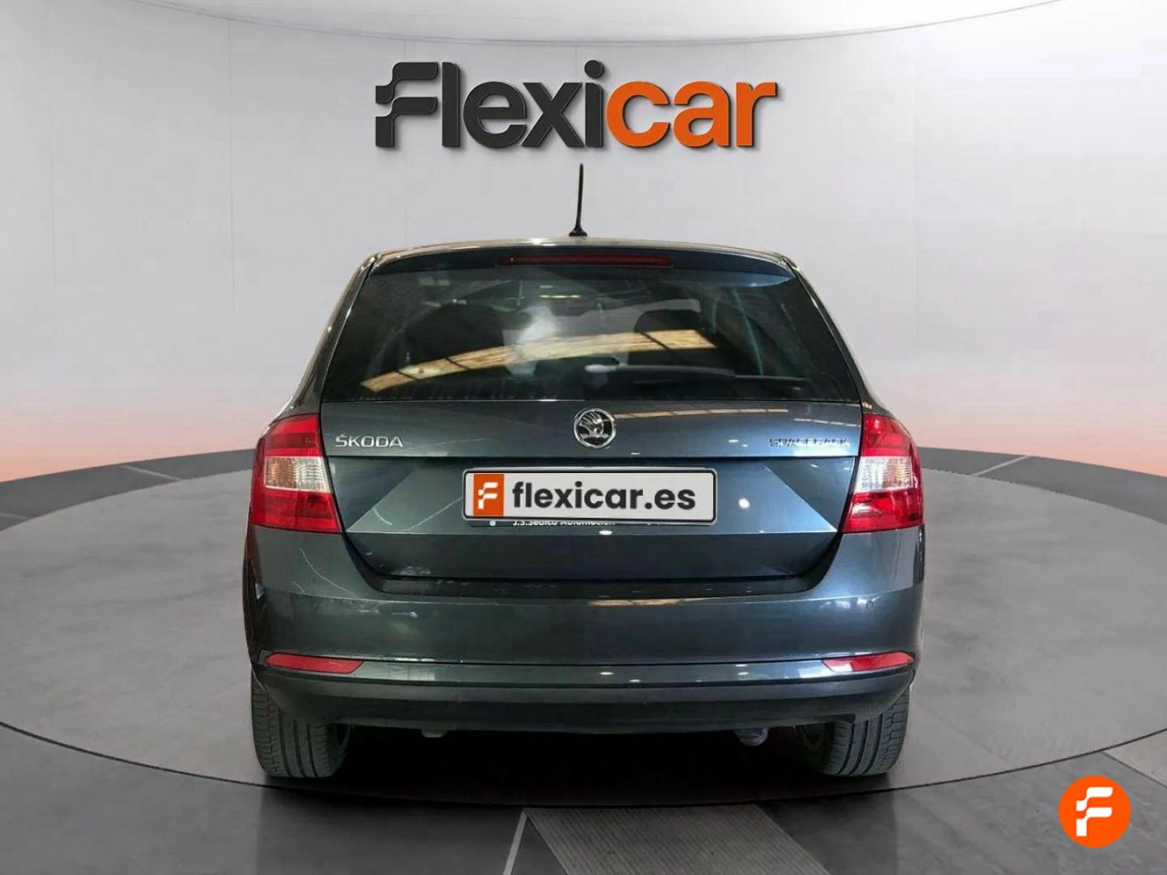 skoda rapid 2015 / foto grande (3)
