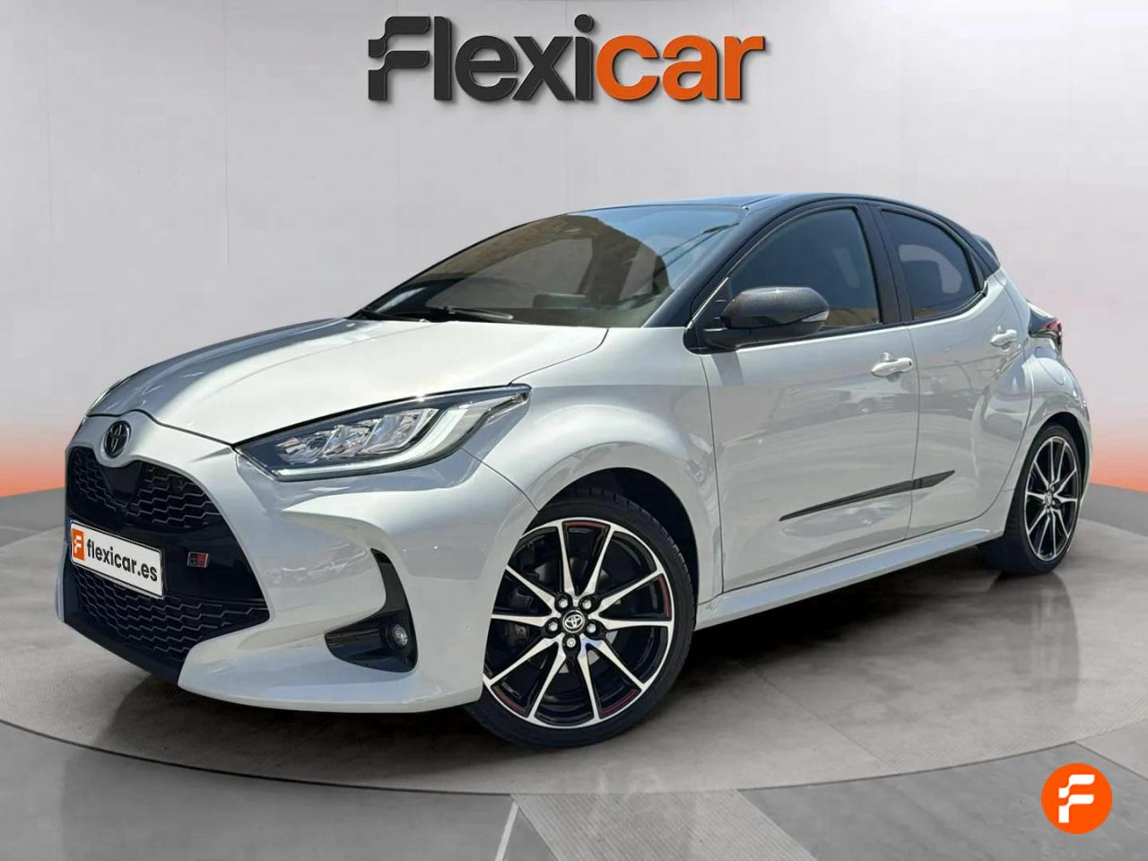 toyota yaris 2023 / foto grande (3)