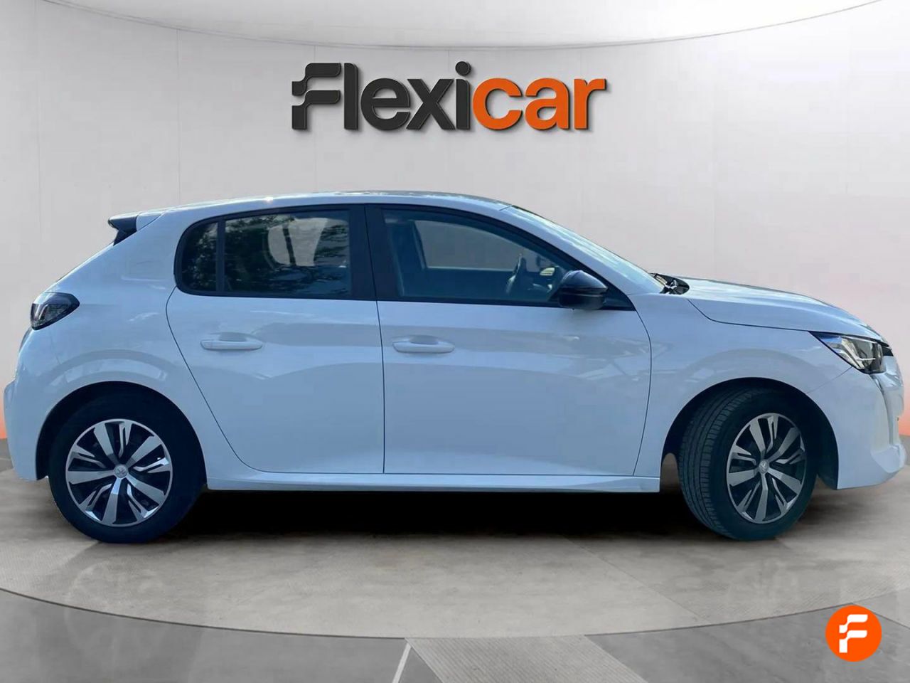 peugeot 208 2023 / foto grande (3)