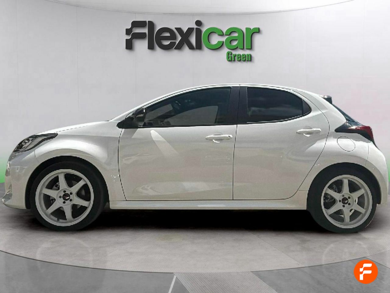 toyota yaris 2023 / foto grande (3)