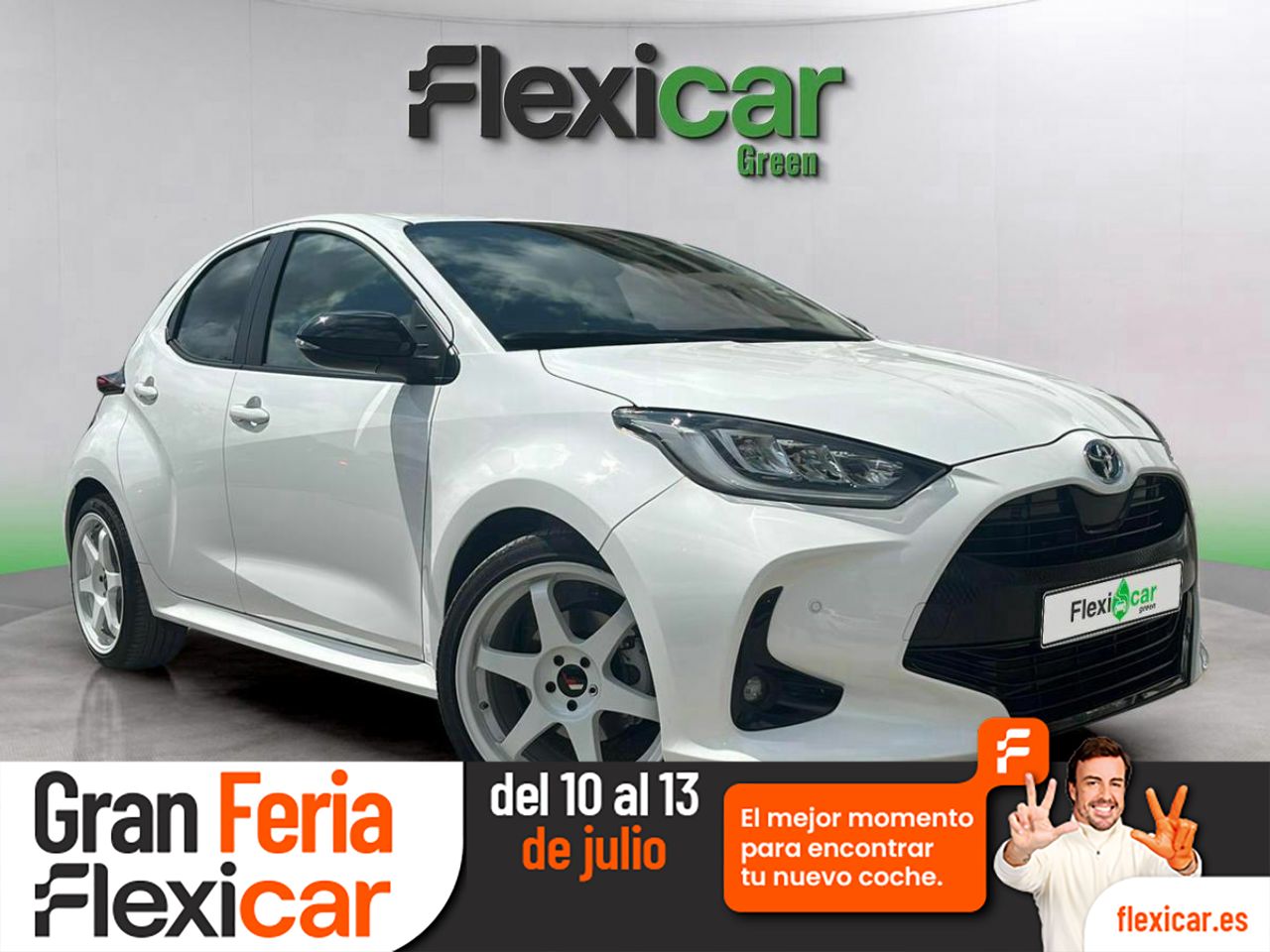 Foto toyota yaris 2023 /