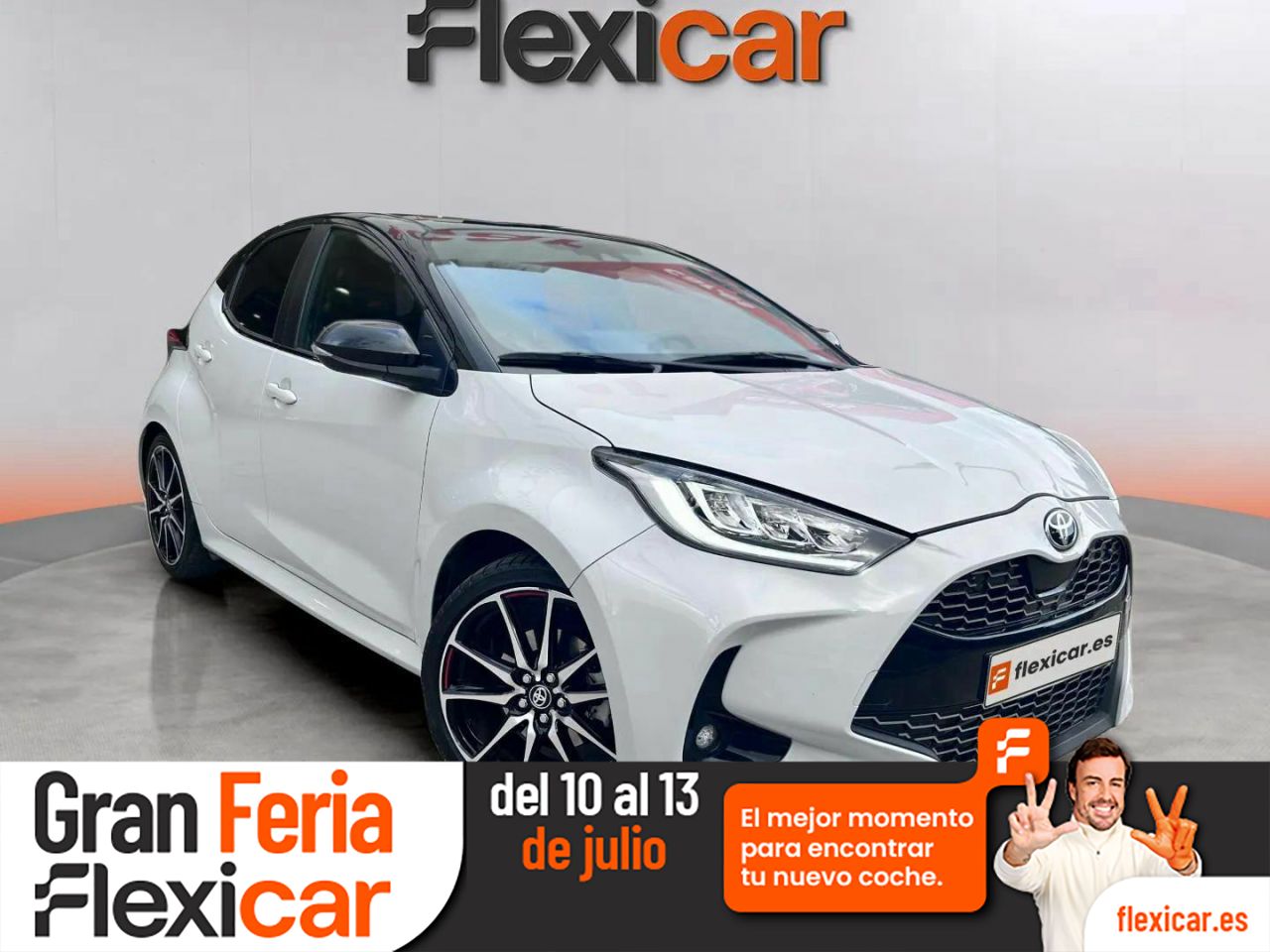 Foto toyota yaris 2023 /