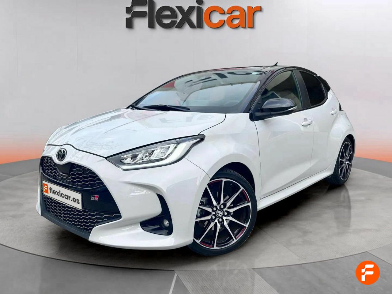 toyota yaris 2023 / foto grande (3)