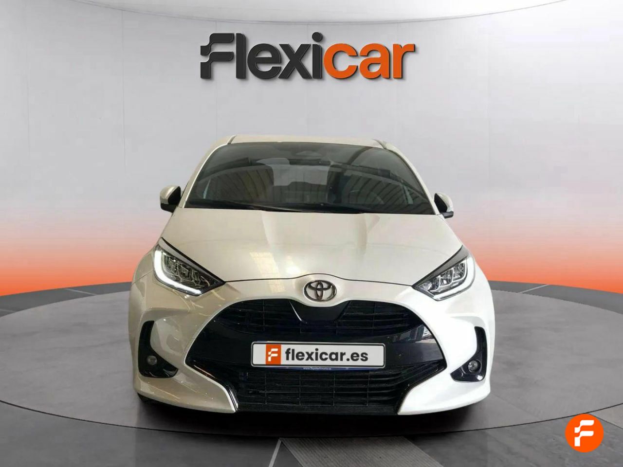 toyota yaris 2024 / foto grande (2)