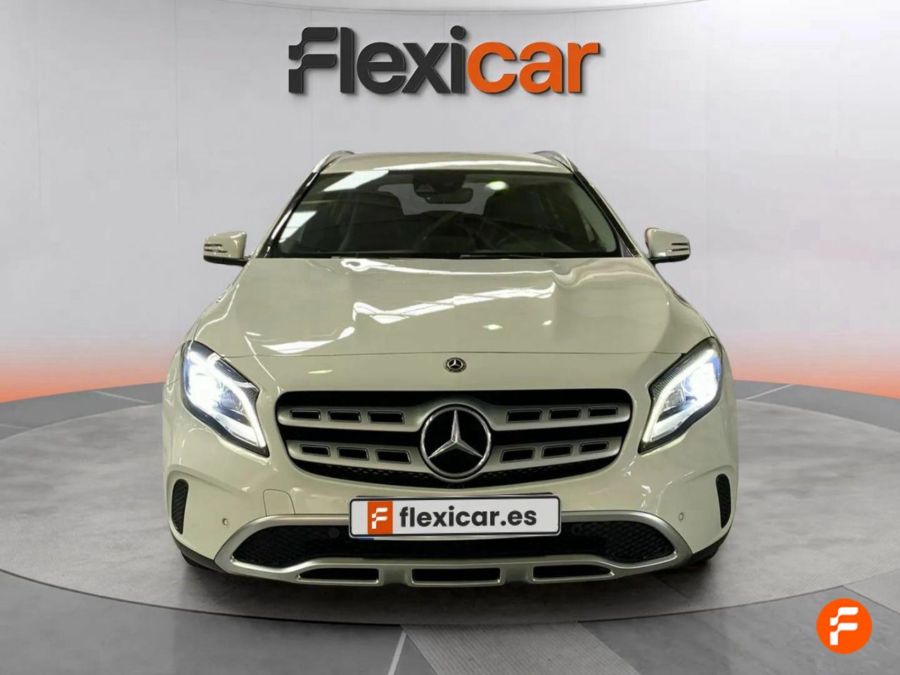 mercedes gla 2017 / foto grande (2)