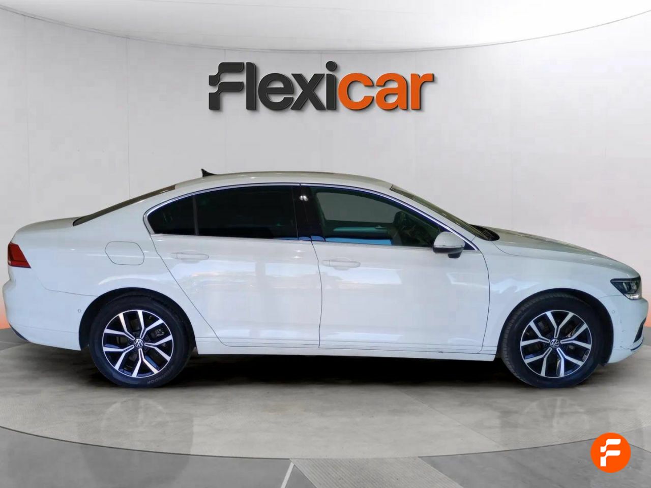 volkswagen passat 2020 / foto grande (3)