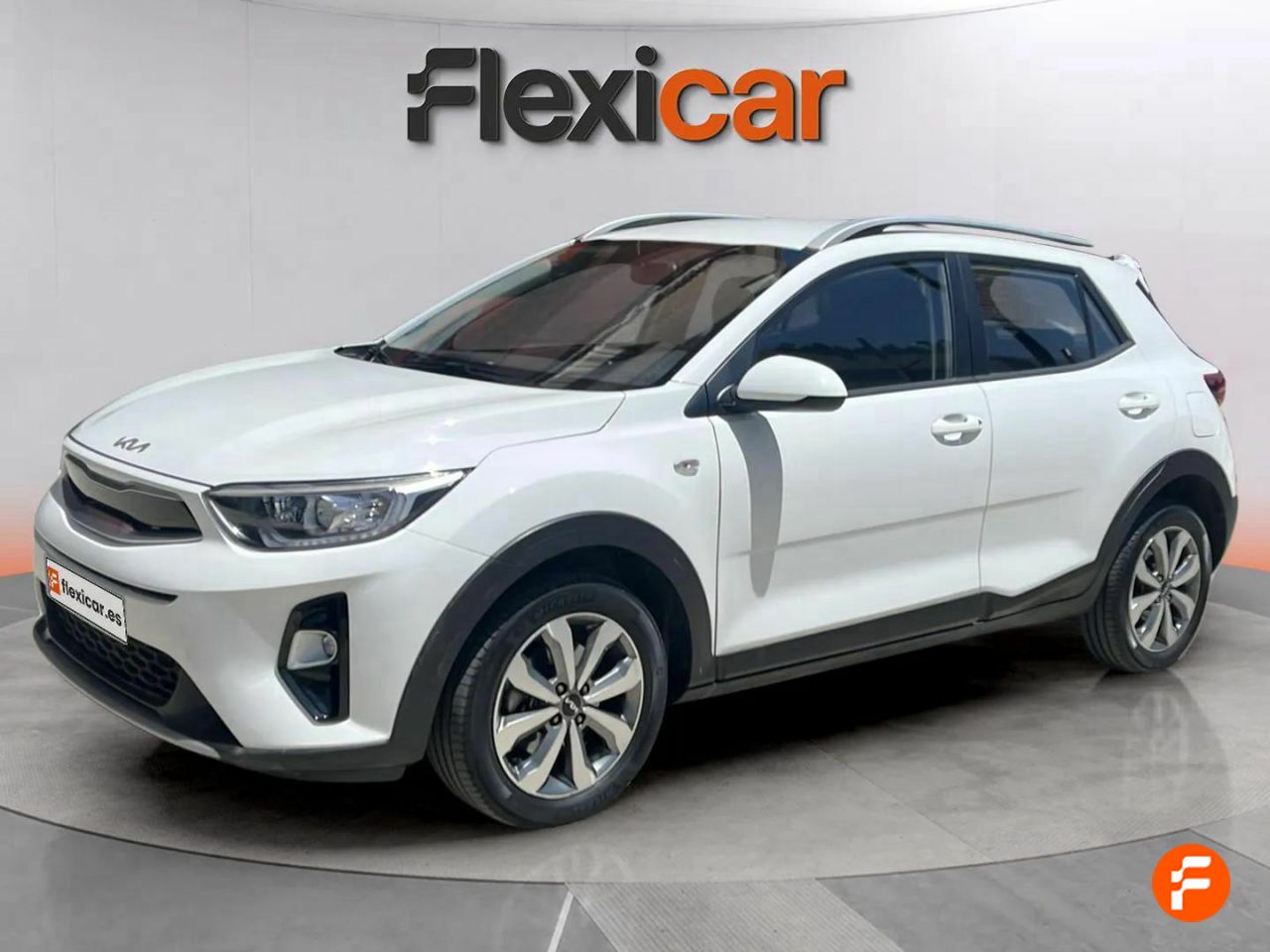 kia stonic 2023 / foto grande (3)