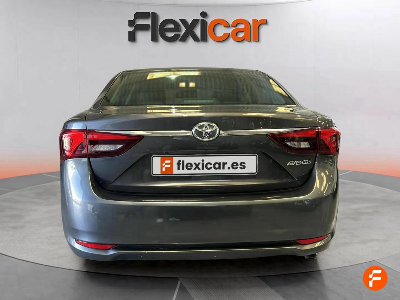 toyota avensis 2017 / foto grande (3)