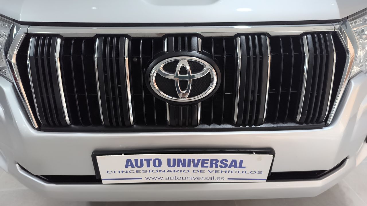 toyota land cruiser 2018 / foto grande (3)