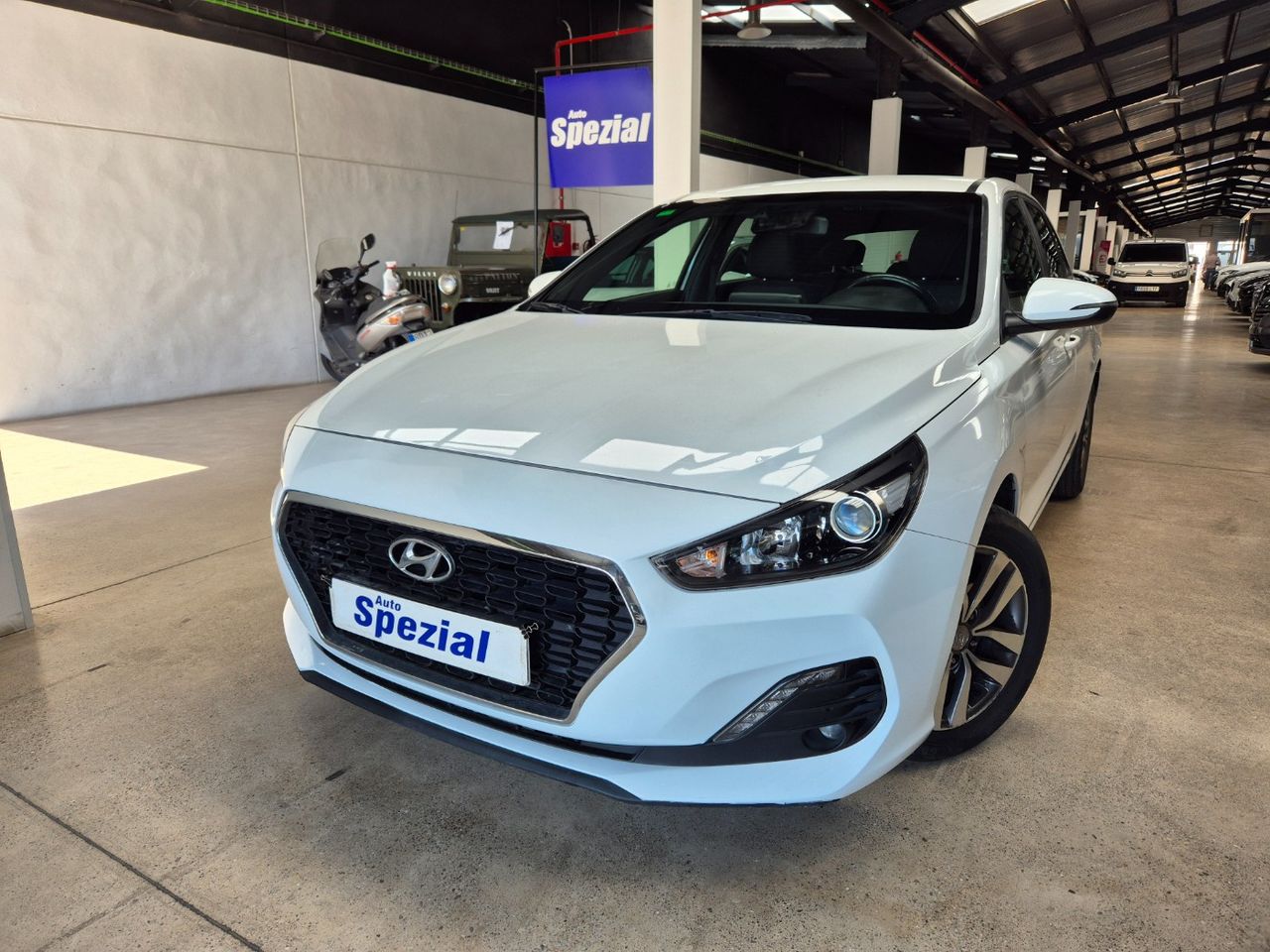 Hyundai i30 2024 blanco  de segunda mano - hyundai i30 2020 /