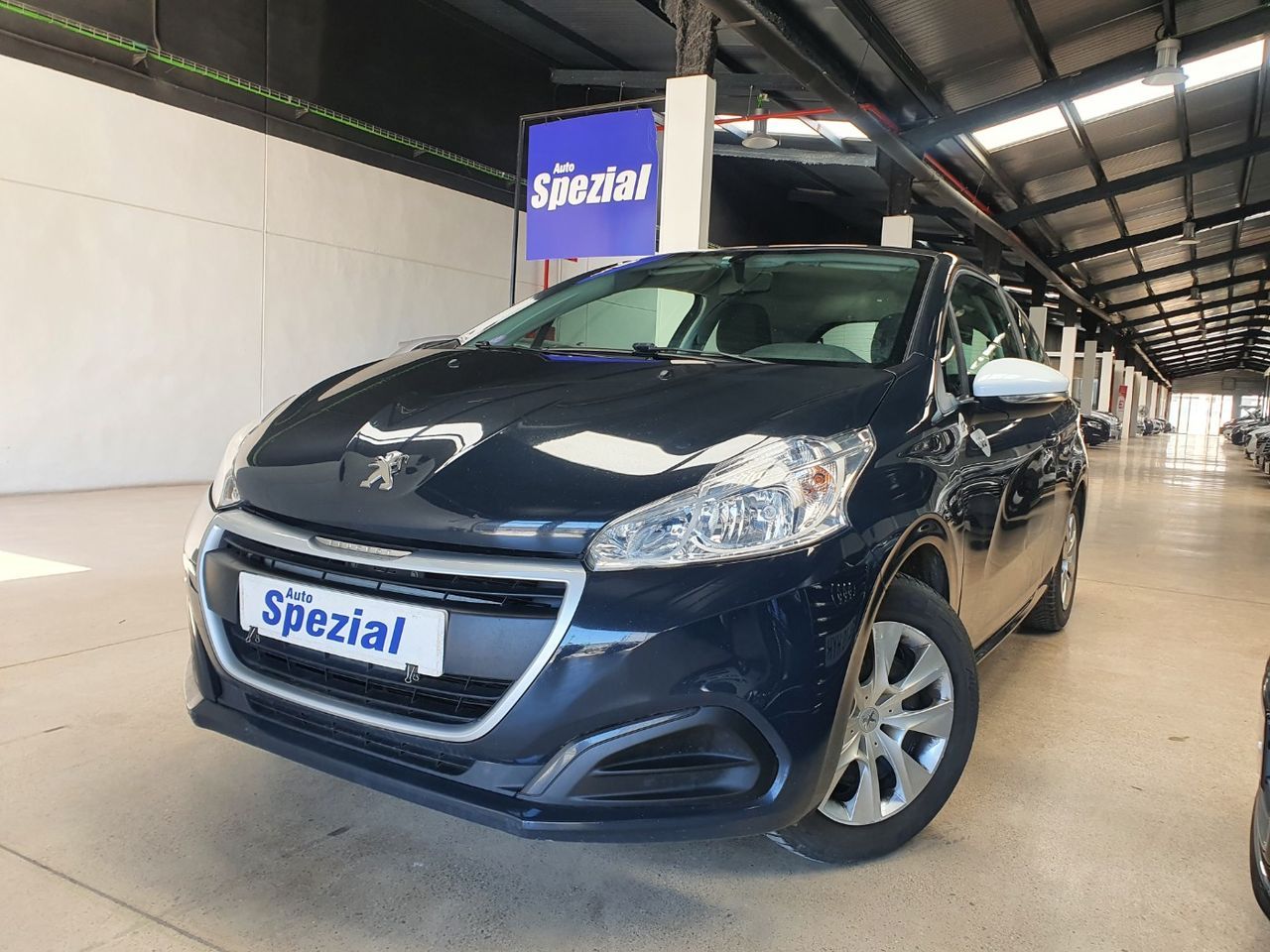 Peugeot 208 cambio manual  de segunda mano - peugeot 208 2018 /