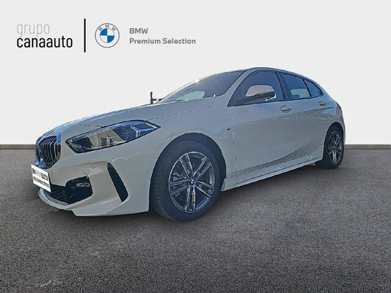 Foto bmw serie 1 2024 /