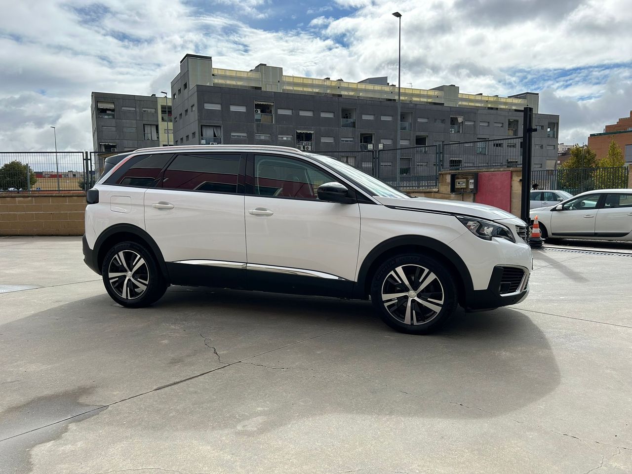 peugeot 5008 2019 / foto grande (3)