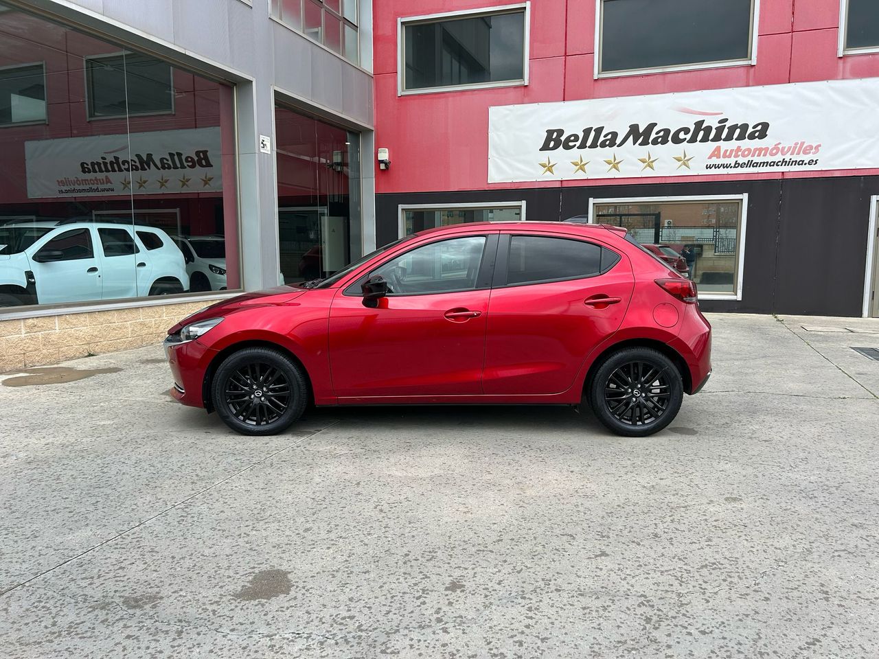mazda 2 2023 / foto grande (3)