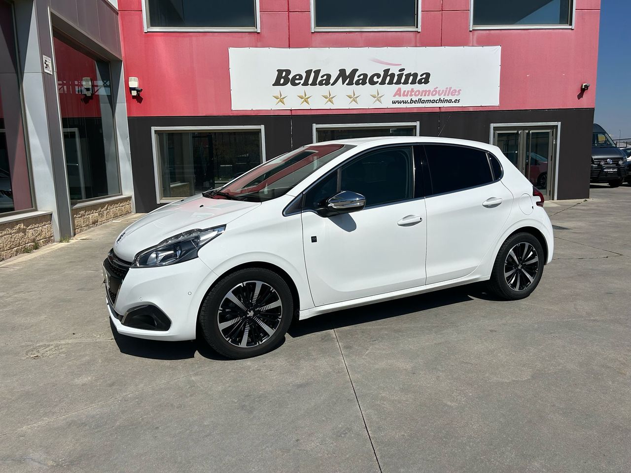 peugeot 208 2019 / foto grande (2)