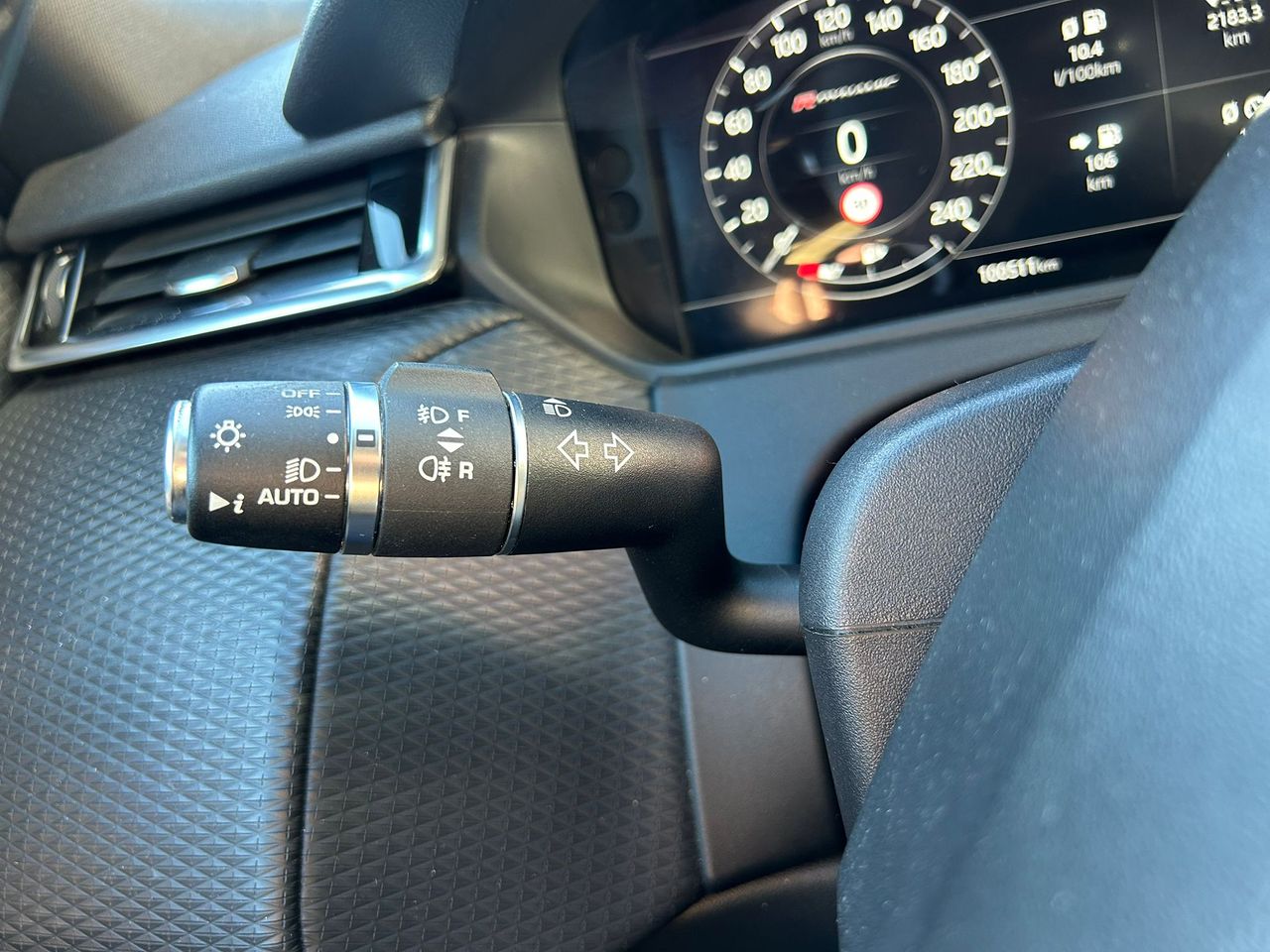 Land-Rover Range Rover Velar 2.0 D240 177kW R-Dynamic 4WD Auto - Foto 2