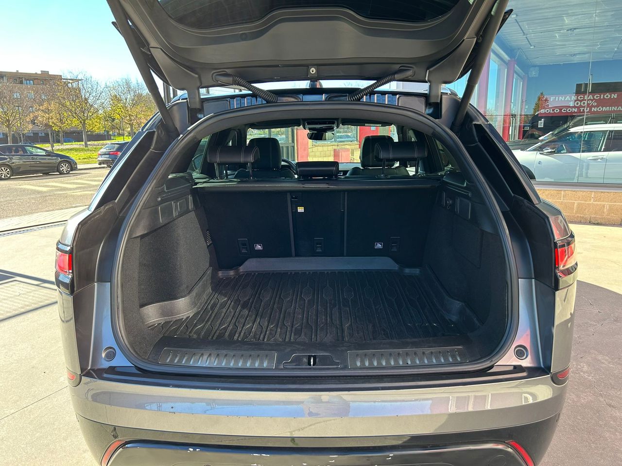 Land-Rover Range Rover Velar 2.0 D240 177kW R-Dynamic 4WD Auto - Foto 2