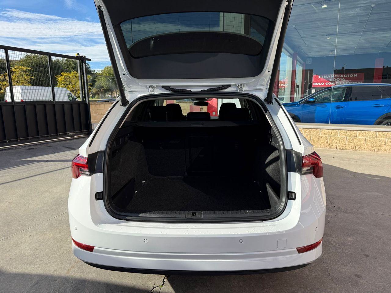 Skoda Octavia Combi 1.0 TSI 81kW(110CV) DSG mHEV Ambi. - Foto 2