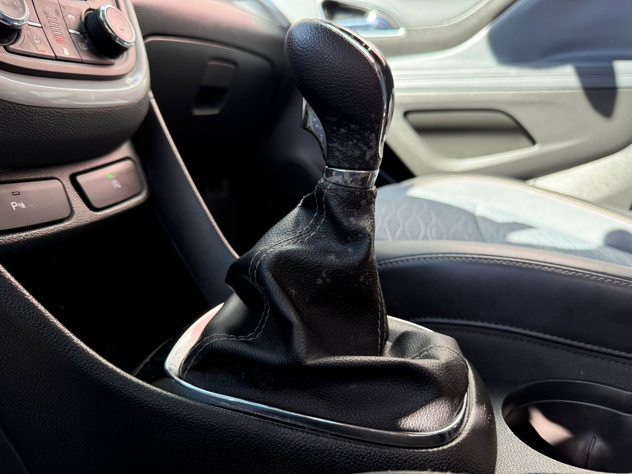 Opel Mokka 1.6 CDTi 4X2 S&S Selective - Foto 2