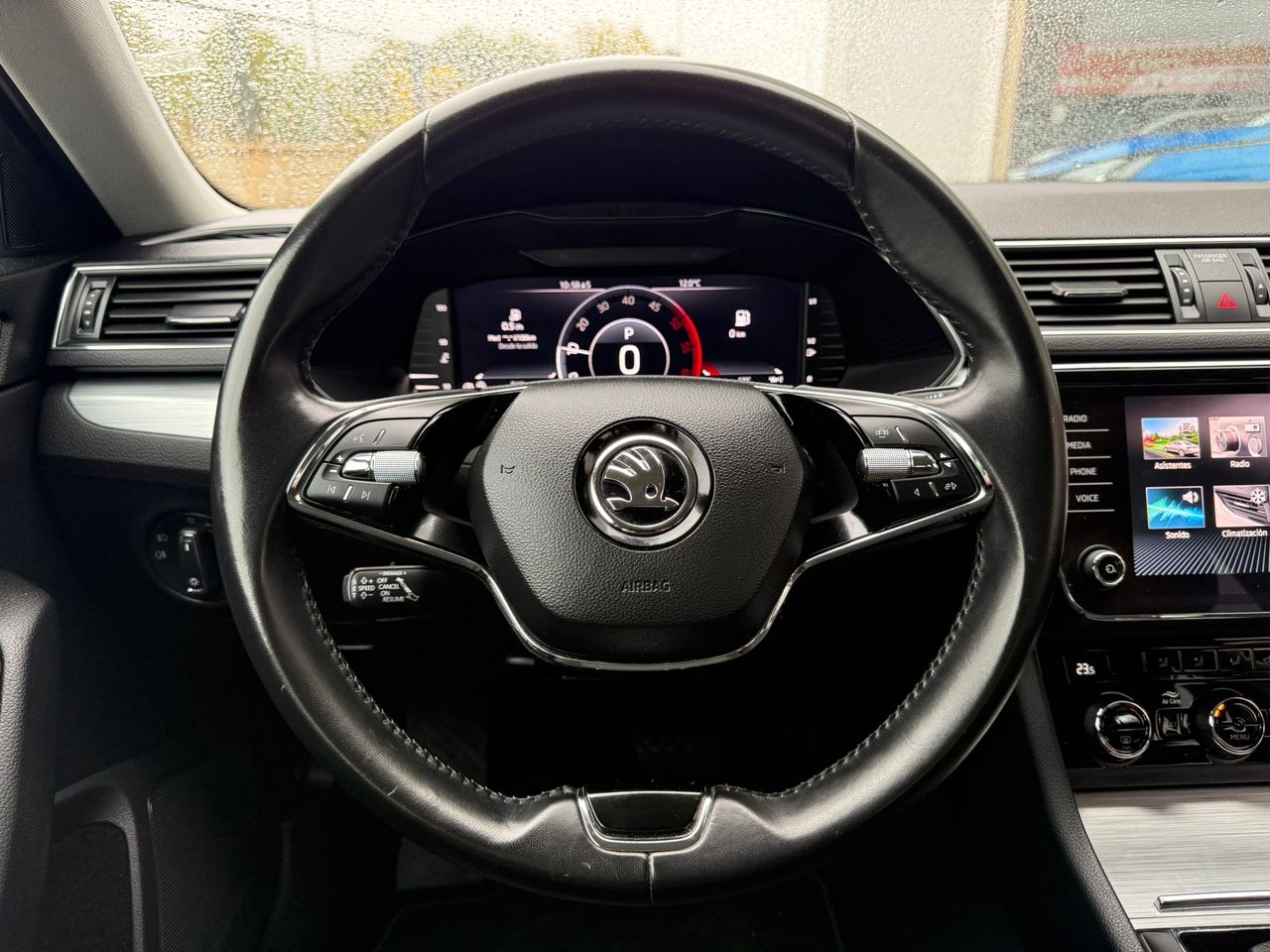 Skoda Superb Combi 2.0 TDI 90kW (122CV) DSG Ambition - Foto 2