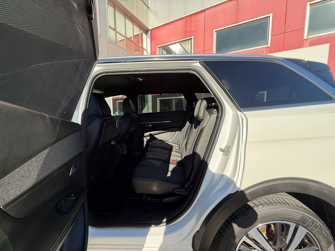 Peugeot 5008 GT-Line 1.2L PureTech 96kW (130CV) S&S - Foto 2