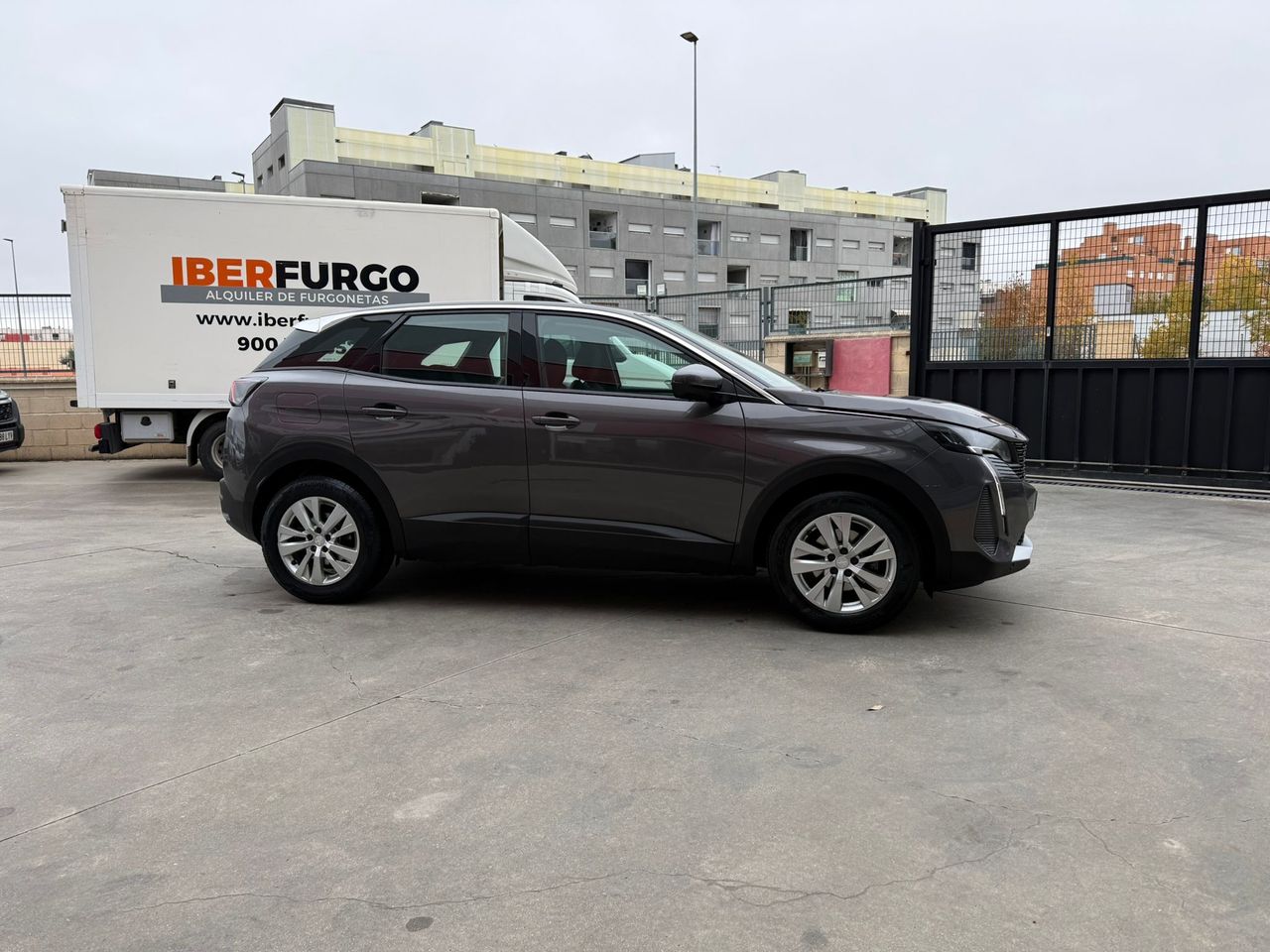 Peugeot 3008 1.5 BlueHDi 96kW (130CV) S&S Active - Foto 2