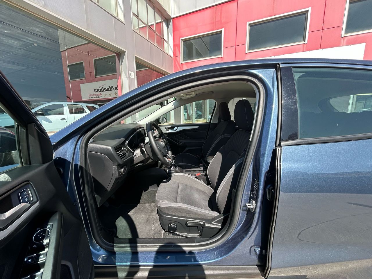 Ford Focus 1.0 Ecoboost 92kW Trend+ - Foto 2