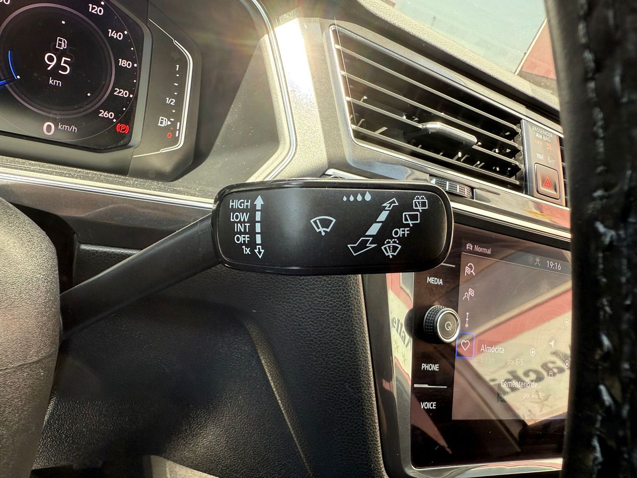 Volkswagen Tiguan Sport 2.0 TDI 147kW (200CV) 4Motion DSG - Foto 2