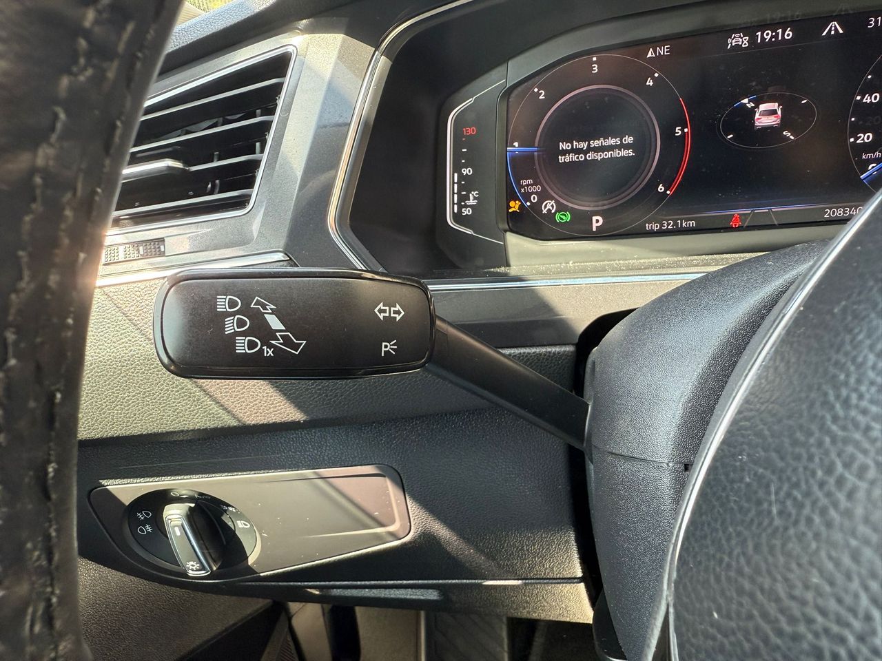 Volkswagen Tiguan Sport 2.0 TDI 147kW (200CV) 4Motion DSG - Foto 2