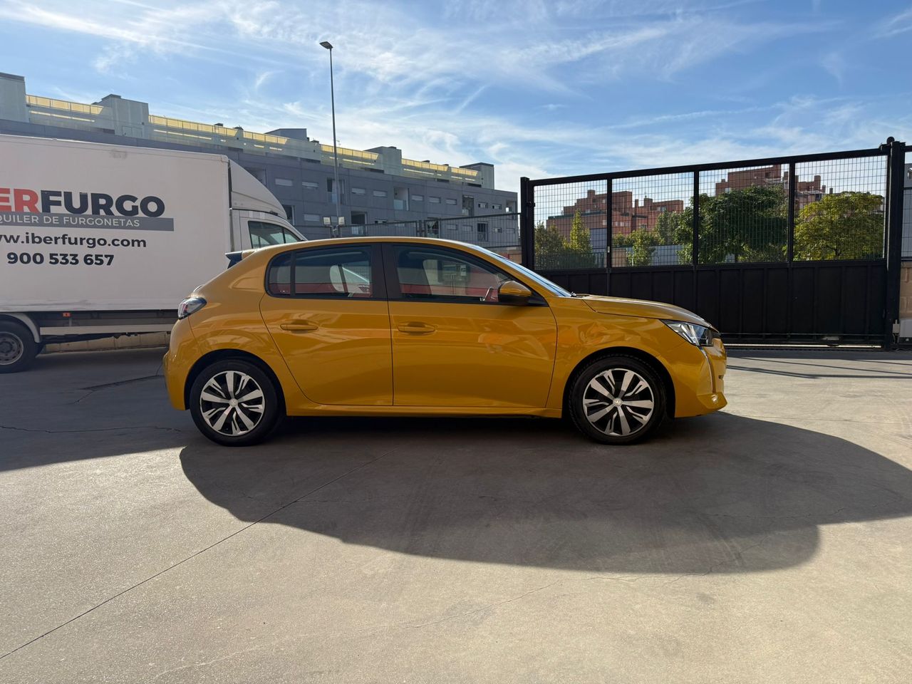 Peugeot 208 PureTech 73kW (100CV) Active Pack - Foto 2