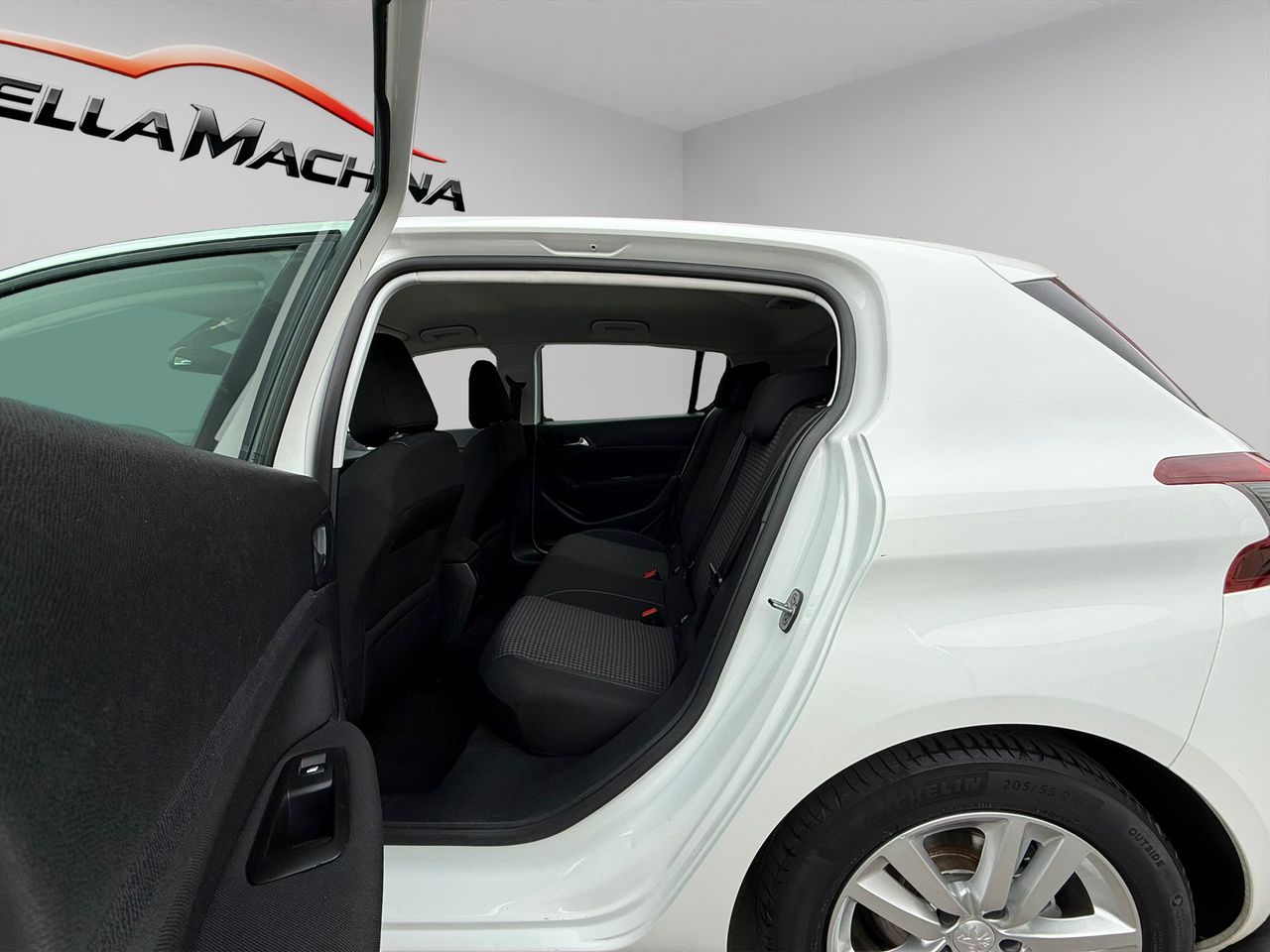 Peugeot 308 5p Style BlueHDi 130 S&S 6 Vel. MAN - Foto 2