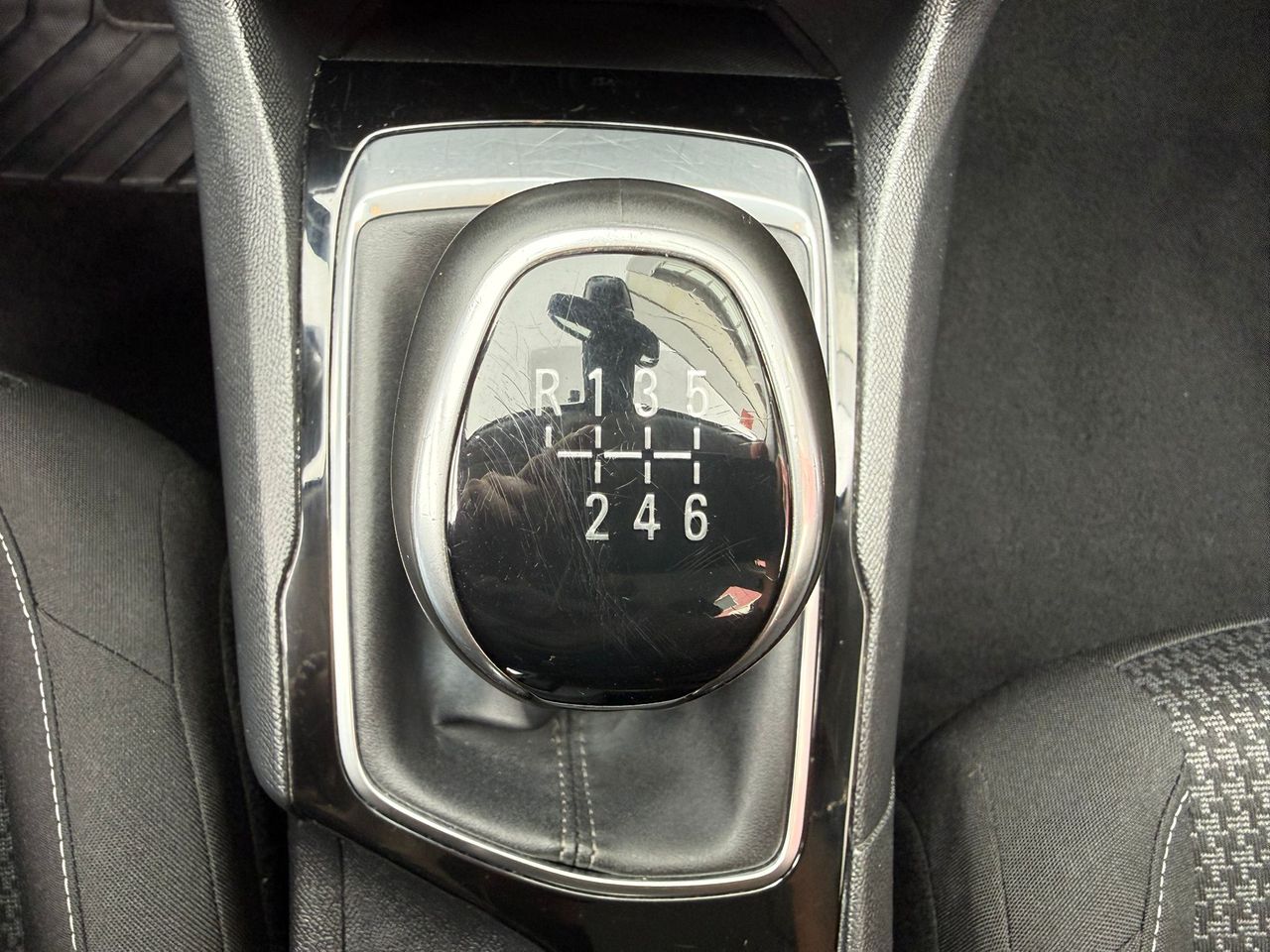 Peugeot 308 5p Style BlueHDi 130 S&S 6 Vel. MAN - Foto 2