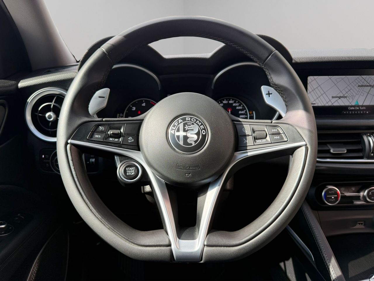Alfa Romeo Stelvio 2.2 Diésel 140kW (190CV) Executive AWD - Foto 2