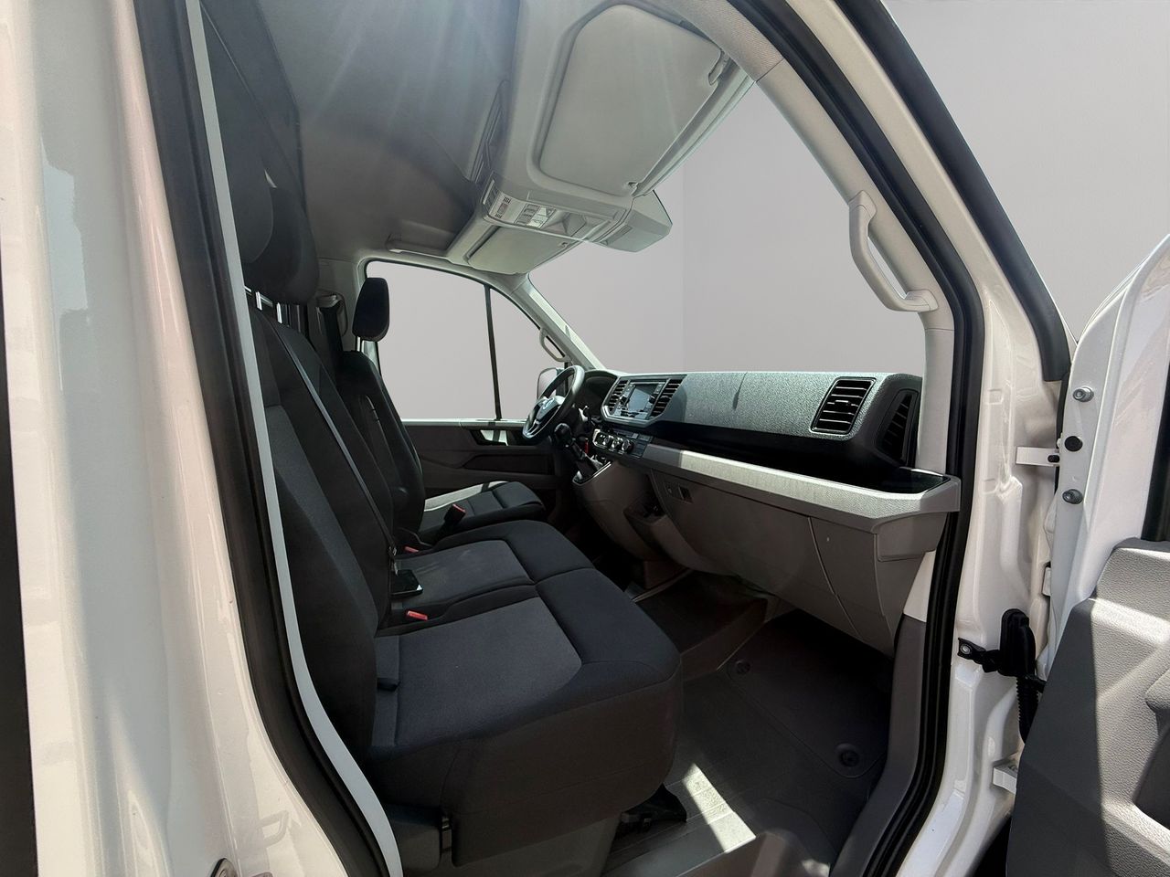 Volkswagen Crafter L3 H2 140 CV - Foto 2