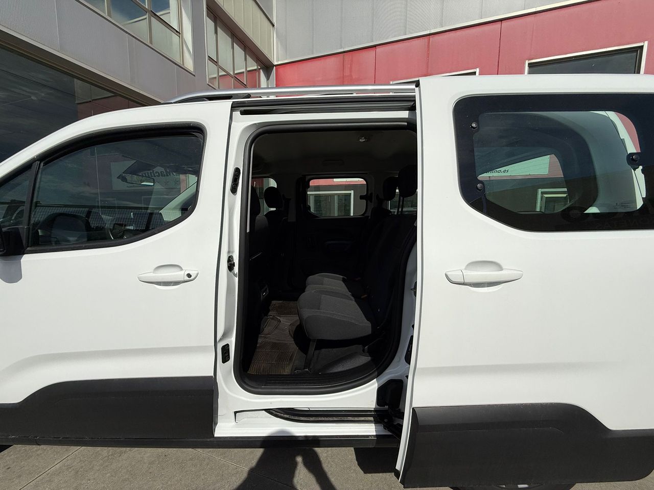 Peugeot Rifter Active Pack Long PureTech 81kW - Foto 2