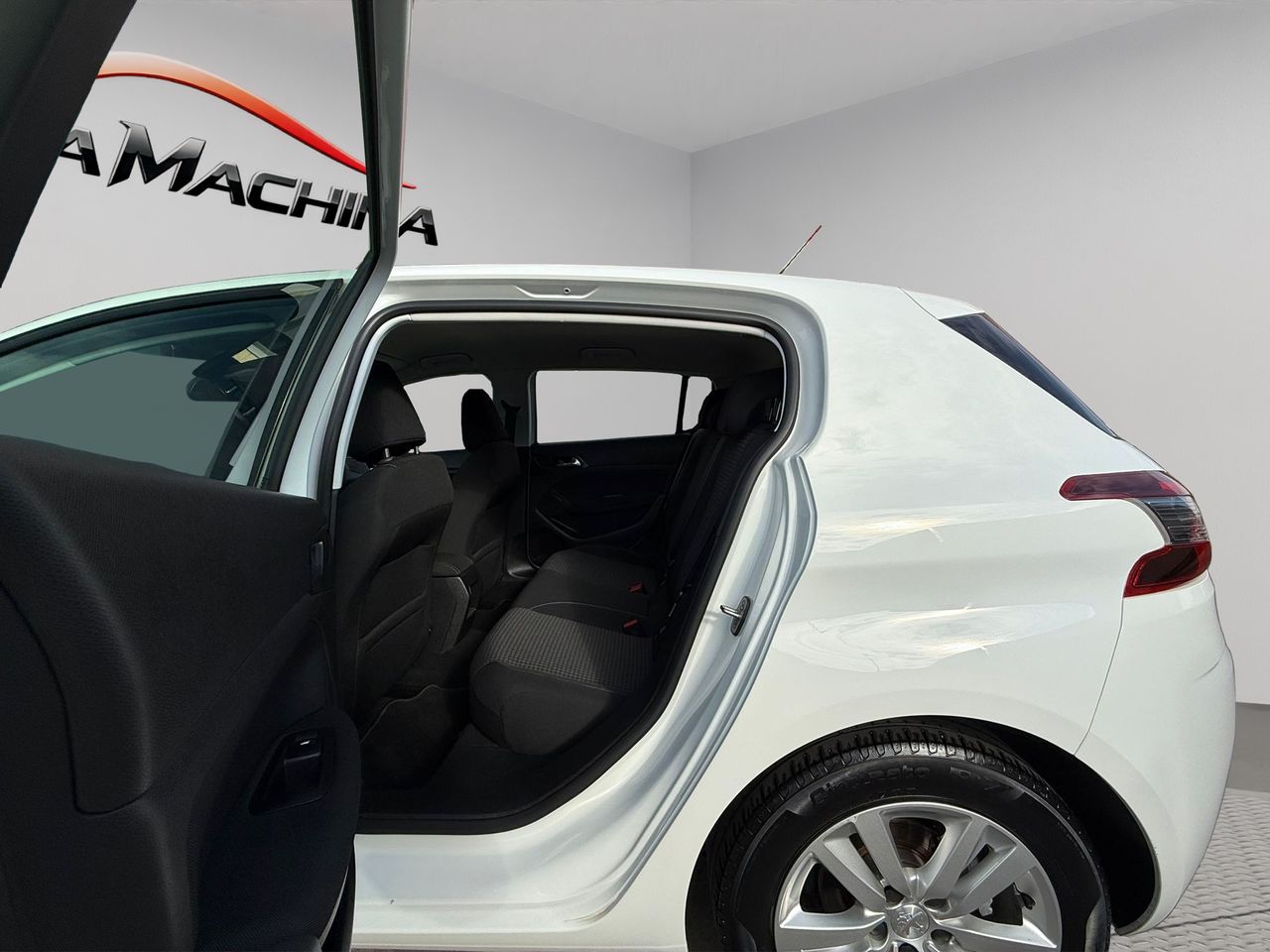 Peugeot 308 5p Active Pack BlueHDi 130 S&S - Foto 2