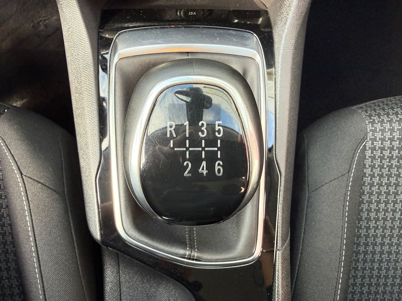 Peugeot 308 5p Active Pack BlueHDi 130 S&S - Foto 2