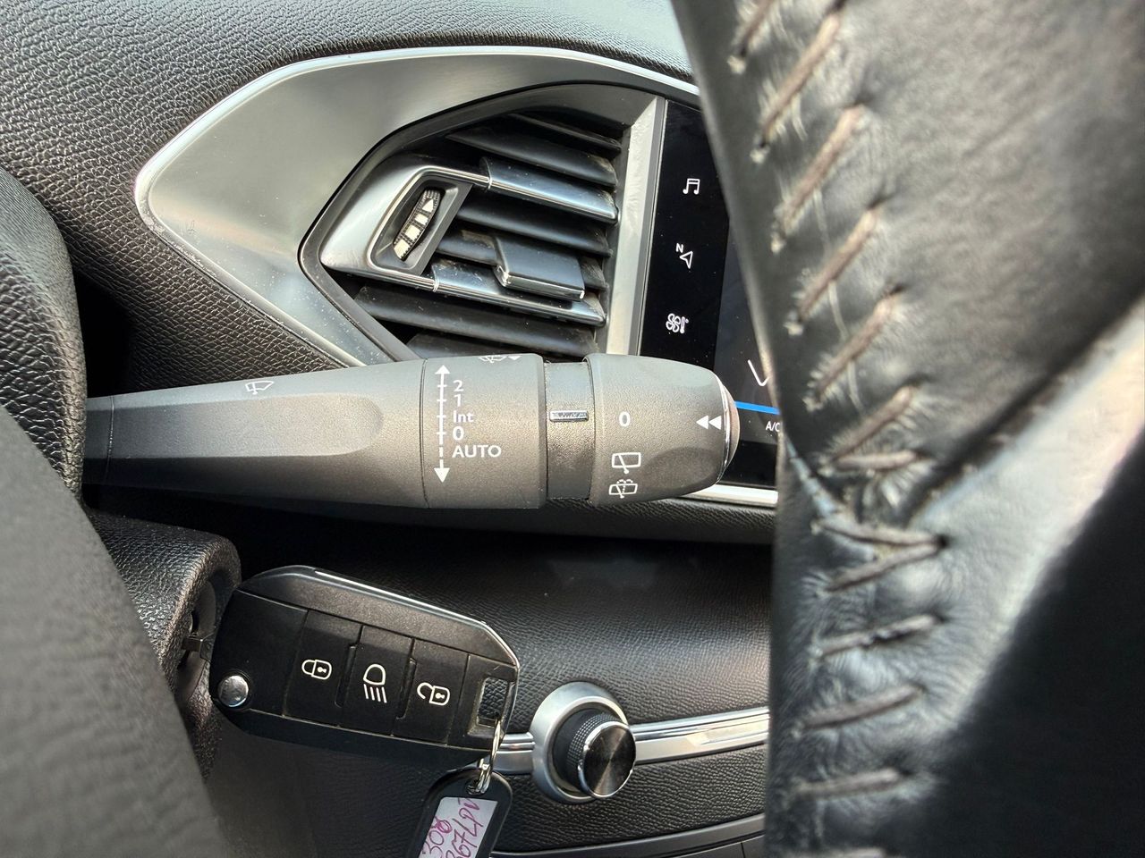 Peugeot 308 5p Active Pack BlueHDi 130 S&S - Foto 2