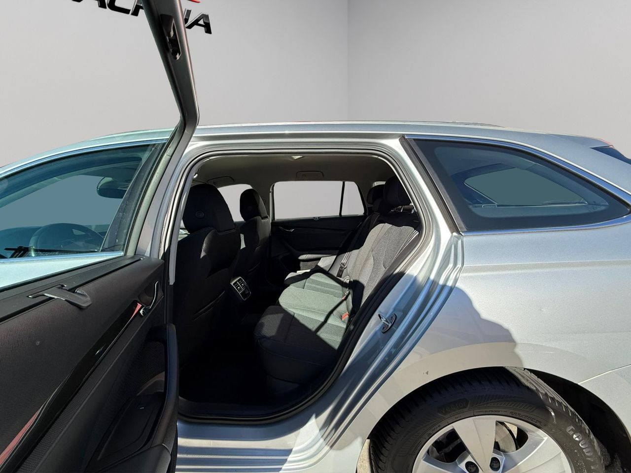 Skoda Octavia Combi 2.0 TDI 110kW(150CV) DSG Ambition - Foto 2