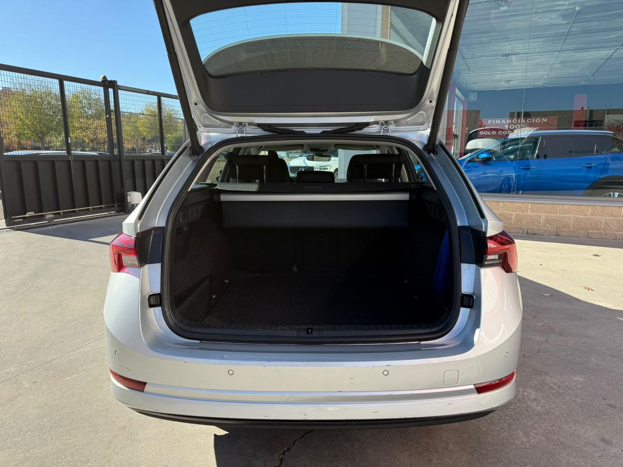 Skoda Octavia Combi 2.0 TDI 110kW(150CV) DSG Ambition - Foto 2