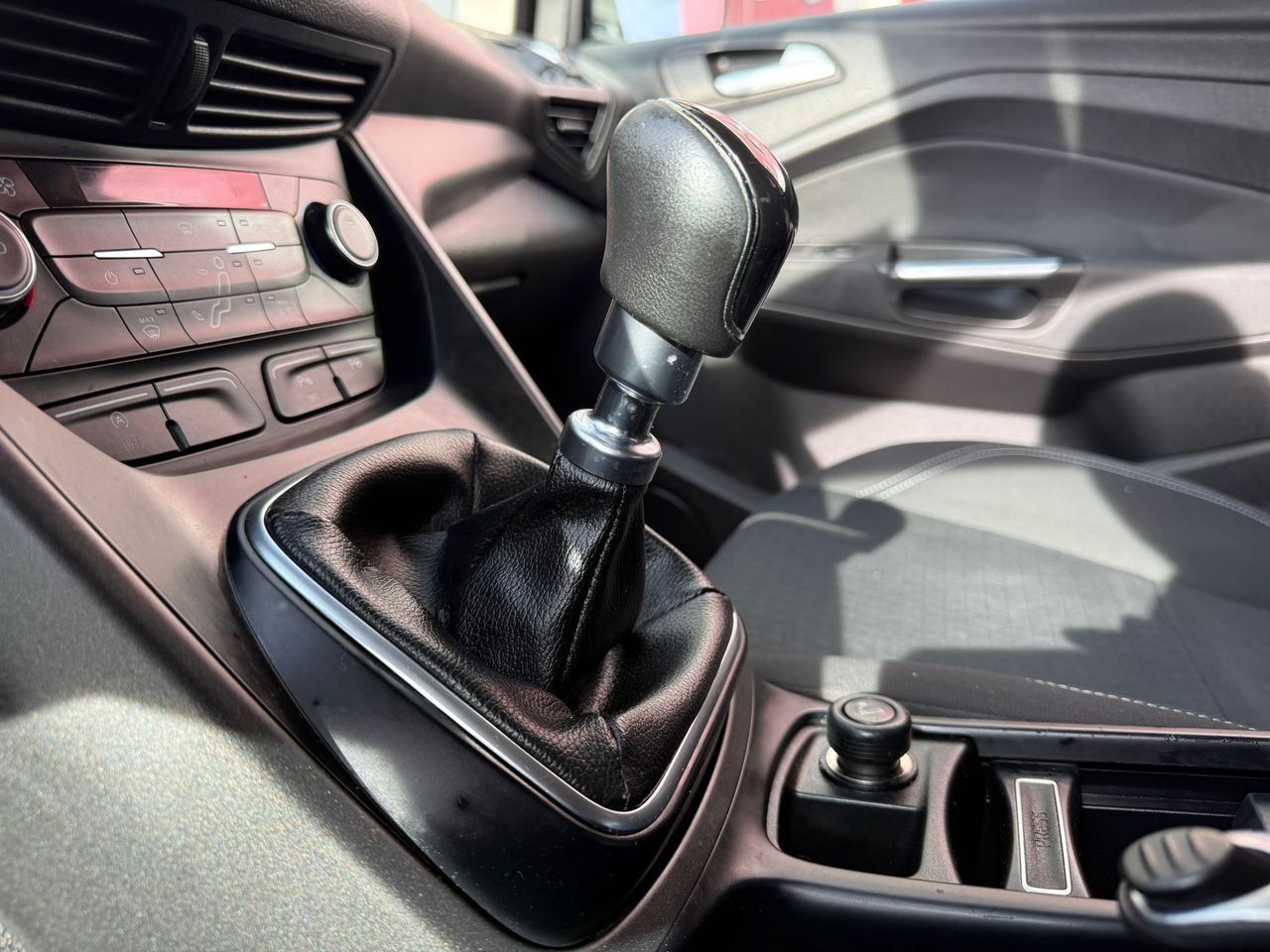 Ford Grand C-MAX 1.0 EcoBoost 92kW (125CV) Business - Foto 2