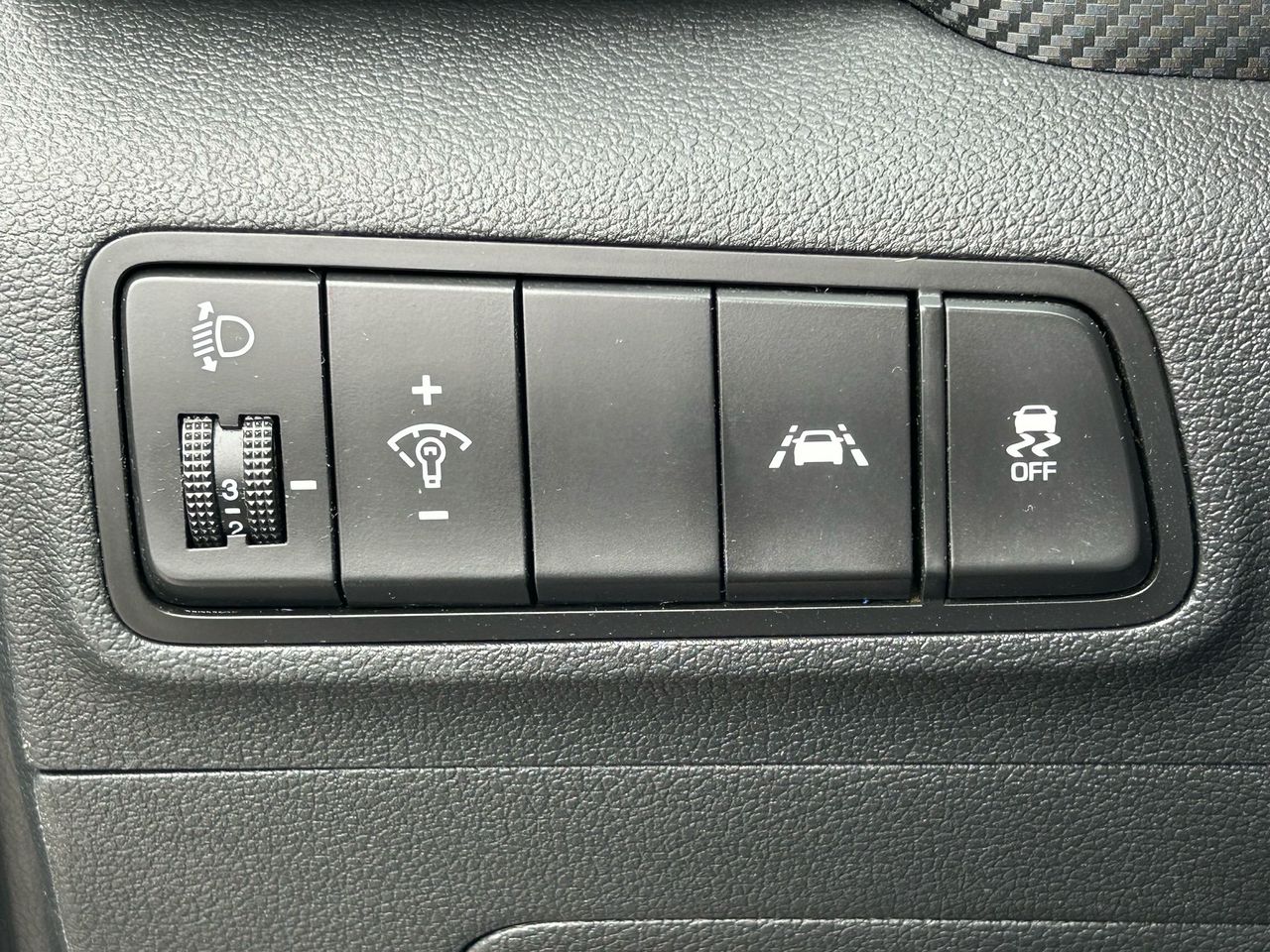 Hyundai Tucson 1.6 CRDI 85kW (116CV) 48V SLE 4X2 - Foto 2