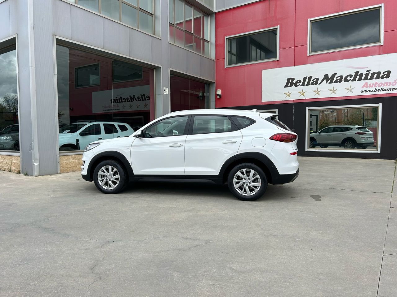 Hyundai Tucson 1.6 CRDI 85kW (116CV) 48V SLE 4X2 - Foto 2