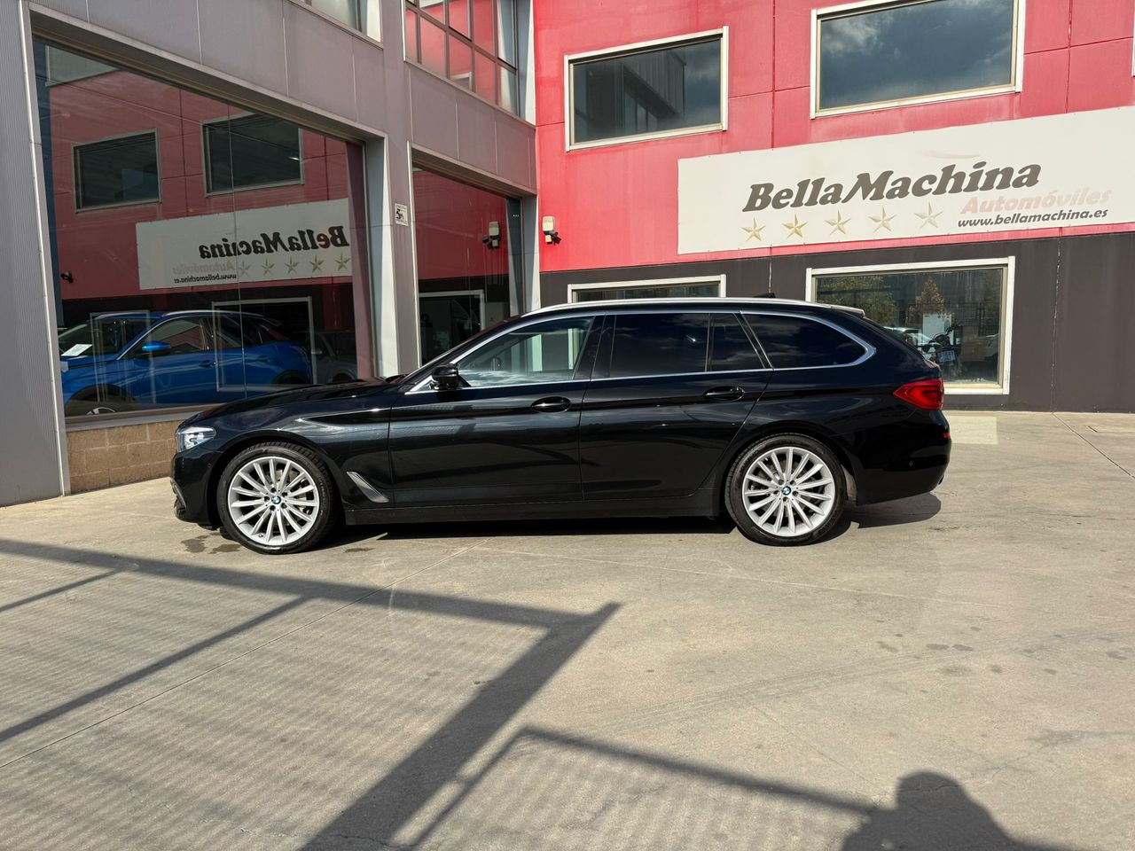 BMW Serie 5 530dA xDrive Touring - Foto 2