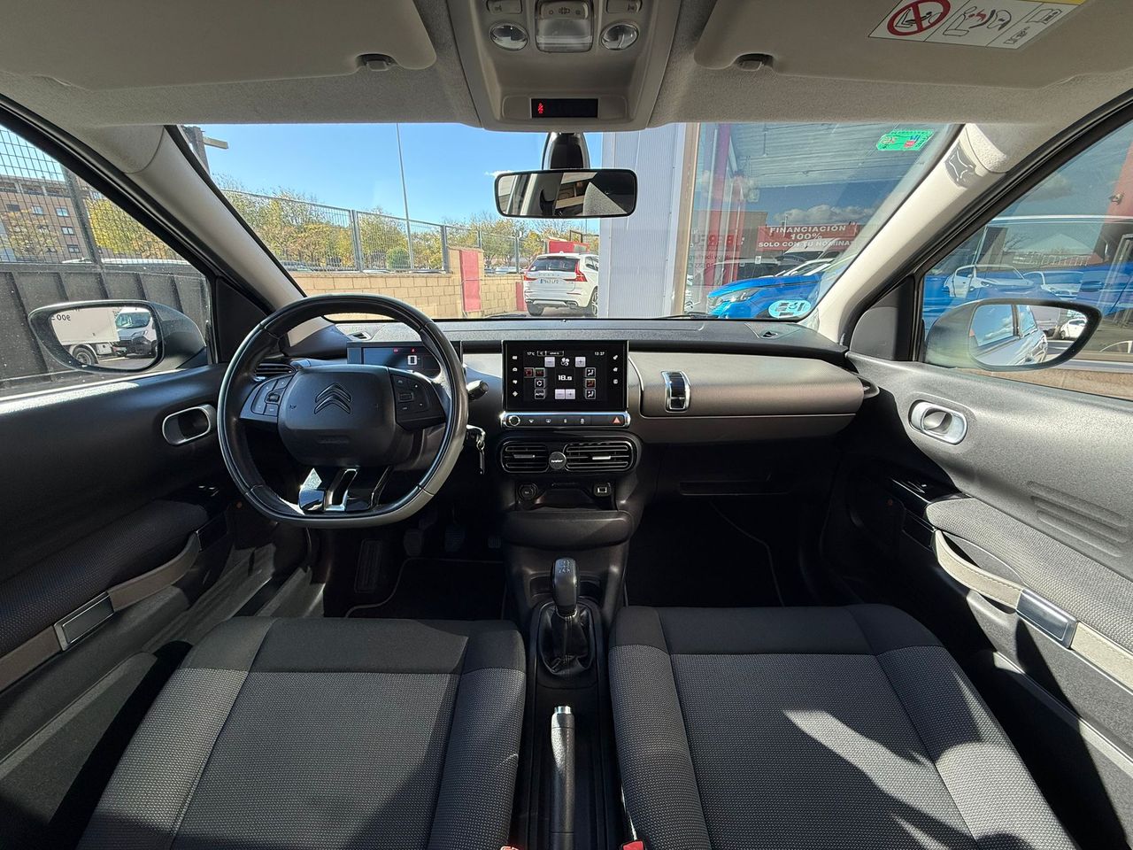 Citroën C4 Cactus BlueHDi 73KW (100CV) Shine - Foto 2